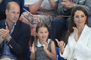 Prinzessin Charlotte feuert Athleten bei den Commonwealth Games an