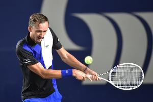 Rückkehr nach Wimbledon-Pause: Medwedew erfolgreich