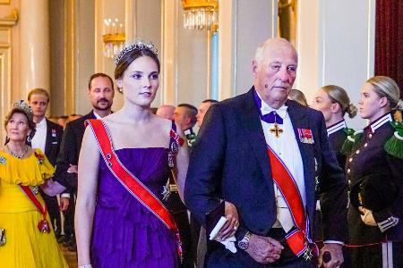 Norwegens König Harald ins Krankenhaus eingeliefert Norwegens König Harald ins Krankenhaus eingeliefert