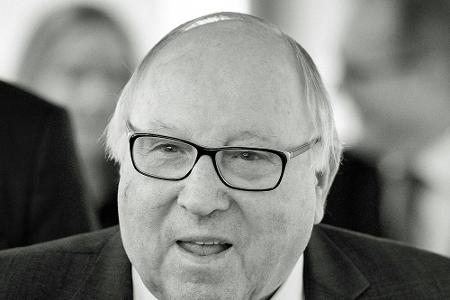 Medien: Uwe Seeler in Hamburg beigesetzt Medien: Uwe Seeler in Hamburg beigesetzt