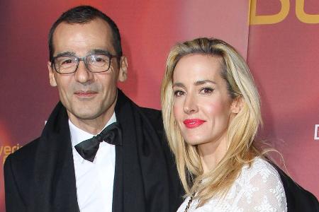 Erol Sander: Darum führt er mit seiner Caroline eine Fernbeziehung Erol Sander: Darum führt er mit seiner Caroline eine Fernbeziehung
