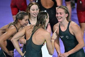Australierinnen schwimmen Weltrekord über 4x200 m Freistil