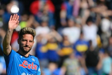 Galatasaray verpflichtet Mertens und Torreira Galatasaray verpflichtet Mertens und Torreira