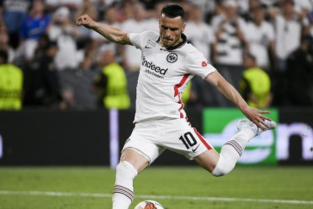 Kostic vor Wechsel von Frankfurt zu Juventus Kostic vor Wechsel von Frankfurt zu Juventus