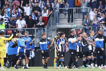 0:2 gegen den HSV: Bielefeld tief in der Krise 0:2 gegen den HSV: Bielefeld tief in der Krise