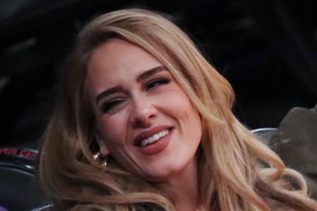 Adele: Adele: