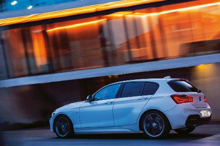 Leserwahl sport auto-Award B 015 - BMW M135i