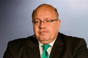 Wirtschaftsminister Peter Altmaier mit AstraZeneca geimpft