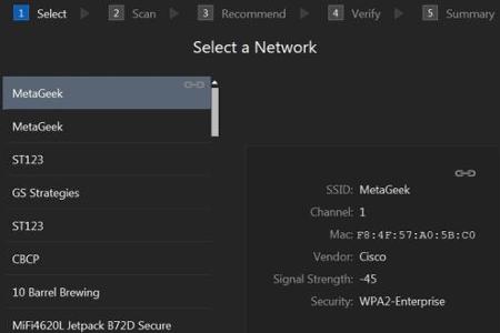Das Programm inSSIDer findet und scannt alle WLAN-Netze in der Umgebung.
