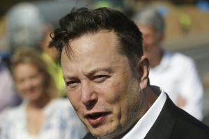 Musk witzelt über angeblichen United-Kauf