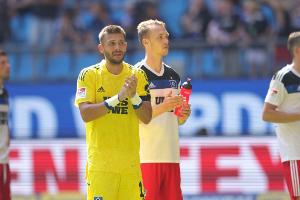 Hamburg verliert hektisches Topspiel