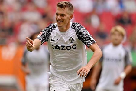 Matthias Ginter (SC Freiburg) - Der Rückkehrer sammelt zu Saisonbeginn fleißig Gründe für eine WM-Nominierung. Nach seinem Treffer beim 4:0 gegen Augsburg am ersten Spieltag überzeugte der Innenverteidiger auch gegen den BVB. Eingewöhnungszeit ist offensichtlich nicht von Nöten.