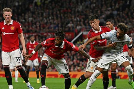 Erzrivale United stürzt Klopp in die Krise Erzrivale United stürzt Klopp in die Krise