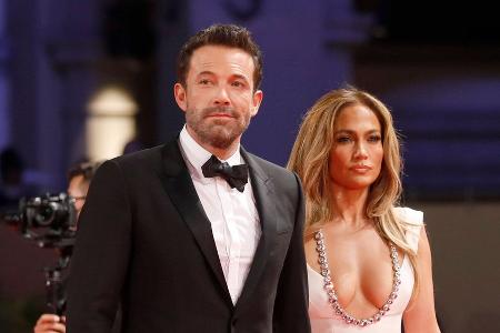 Jennifer Lopez zeigt erste Jennifer Lopez zeigt erste