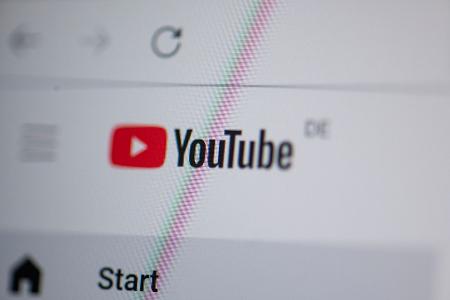 YouTube hat sich auch in Deutschland zu einem relevanten Wirtschaftsfaktor gemausert. YouTube hat sich auch in Deutschland zu einem relevanten Wirtschaftsfaktor gemausert.