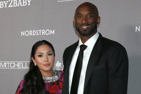 Gericht spricht Kobe Bryants Witwe Vanessa 16 Millionen US-Dollar zu Gericht spricht Kobe Bryants Witwe Vanessa 16 Millionen US-Dollar zu