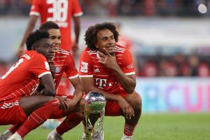 Medien: Bayern geben Zirkzee an FC Bologna ab