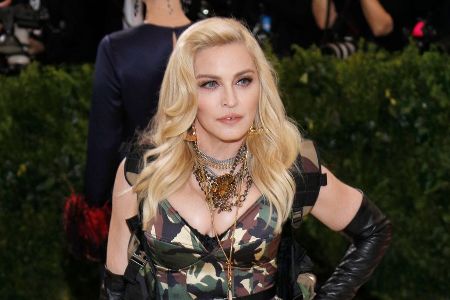 Madonna: Erste Künstlerin mit Top-10-Alben in fünf Jahrzehnten Madonna: Erste Künstlerin mit Top-10-Alben in fünf Jahrzehnten