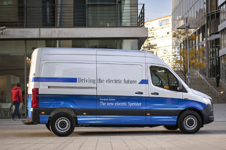 Mercedes e-Sprinter Transporter mit Elektroantrieb