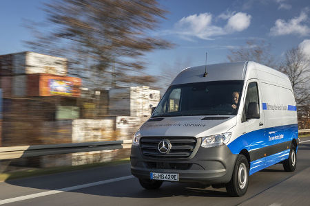 Mercedes e-Sprinter Transporter mit Elektroantrieb