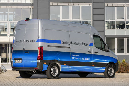 Mercedes e-Sprinter Transporter mit Elektroantrieb