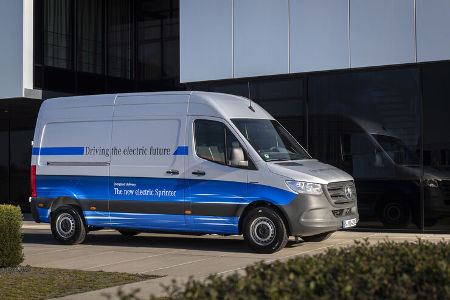 Mercedes e-Sprinter Transporter mit Elektroantrieb