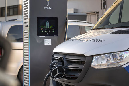 Mercedes e-Sprinter Transporter mit Elektroantrieb