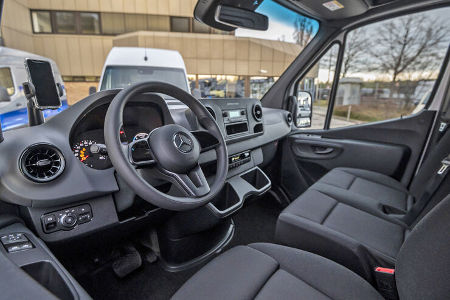 Mercedes e-Sprinter Transporter mit Elektroantrieb