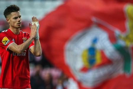 Gladbach leiht Weigl von Benfica aus Gladbach leiht Weigl von Benfica aus
