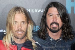 Tribute-Konzert für Taylor Hawkins: Dave Grohl bricht in Tränen aus