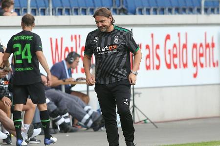 In Unterzahl: Gladbach verliert erstmals unter Farke In Unterzahl: Gladbach verliert erstmals unter Farke