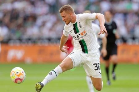 Gladbach: Elvedi und Plea verletzt Gladbach: Elvedi und Plea verletzt