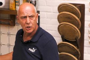 "Sommerhaus der Stars": "Papa" Mario Basler watscht Jung-Youtuber ab