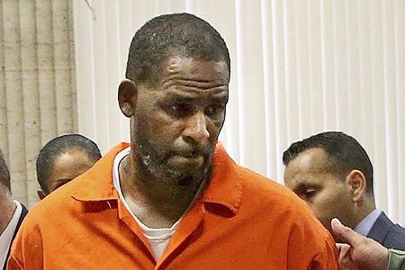 R. Kelly wegen Kinderpornografie verurteilt R. Kelly wegen Kinderpornografie verurteilt