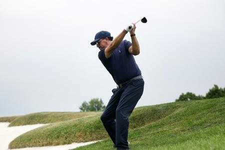 LIV-Profis um Mickelson reichen Klage gegen PGA Tour ein LIV-Profis um Mickelson reichen Klage gegen PGA Tour ein
