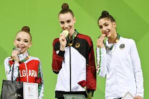 Varfolomeev holt Gold mit den Keulen