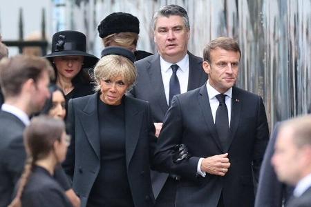 Dieser strenge Dresscode gilt beim Staatsbegräbnis für die Queen Dieser strenge Dresscode gilt beim Staatsbegräbnis für die Queen