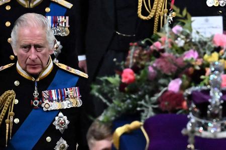 König Charles' letzte Worte an seine Mutter, die Queen König Charles' letzte Worte an seine Mutter, die Queen