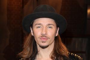 Gil Ofarim muss wegen Davidstern-Eklat vor Gericht