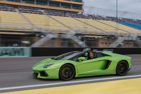 Lamborghini Aventador LP 700-4 Roadster, Seitenansicht