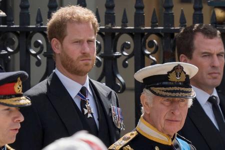 Eiszeit zwischen König Charles III. und Prinz Harry bald beendet? Eiszeit zwischen König Charles III. und Prinz Harry bald beendet?