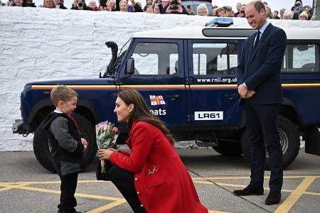 Prinzessin Kate und Prinz William: Herzlicher Empfang in Wales Prinzessin Kate und Prinz William: Herzlicher Empfang in Wales