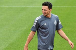 Ballack befürwortet WM-Teilnahme von Hummels