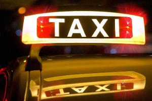 Bei diesem Taxi-Licht 110 wählen