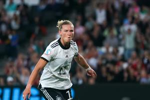 Popp: "Ein, zwei Plätze an die Frauen abgeben"