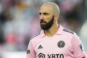Higuain kündigt Karriereende an