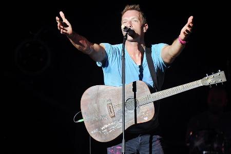 Coldplay verlegen Konzerte: Chris Martin hat schwere Lungeninfektion Coldplay verlegen Konzerte: Chris Martin hat schwere Lungeninfektion