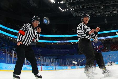 Erste Schiedsrichterin im schwedischen Spitzen-Eishockey Erste Schiedsrichterin im schwedischen Spitzen-Eishockey