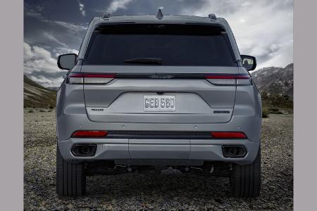 Jeep Grand Cherokee 4xe 30th Anniversary Edition at 2022 Detroit Auto Show
