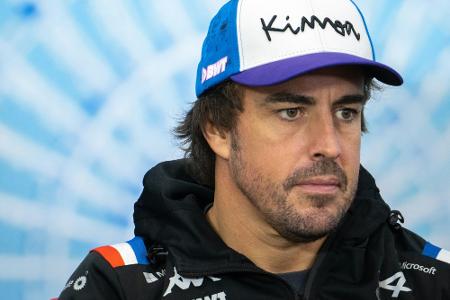 Teurer Unfall von Schumacher - Russell Schnellster im Regen Teurer Unfall von Schumacher - Russell Schnellster im Regen